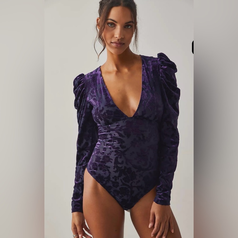 Free People Bundle Magic Hour Velvet Deep V-Neck Bodysuit/Happiness Runs Tank
